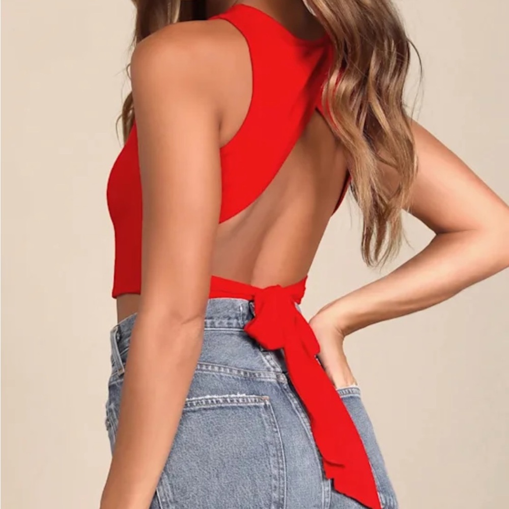 NWOT Lulus Red Backless Tie Crop Top